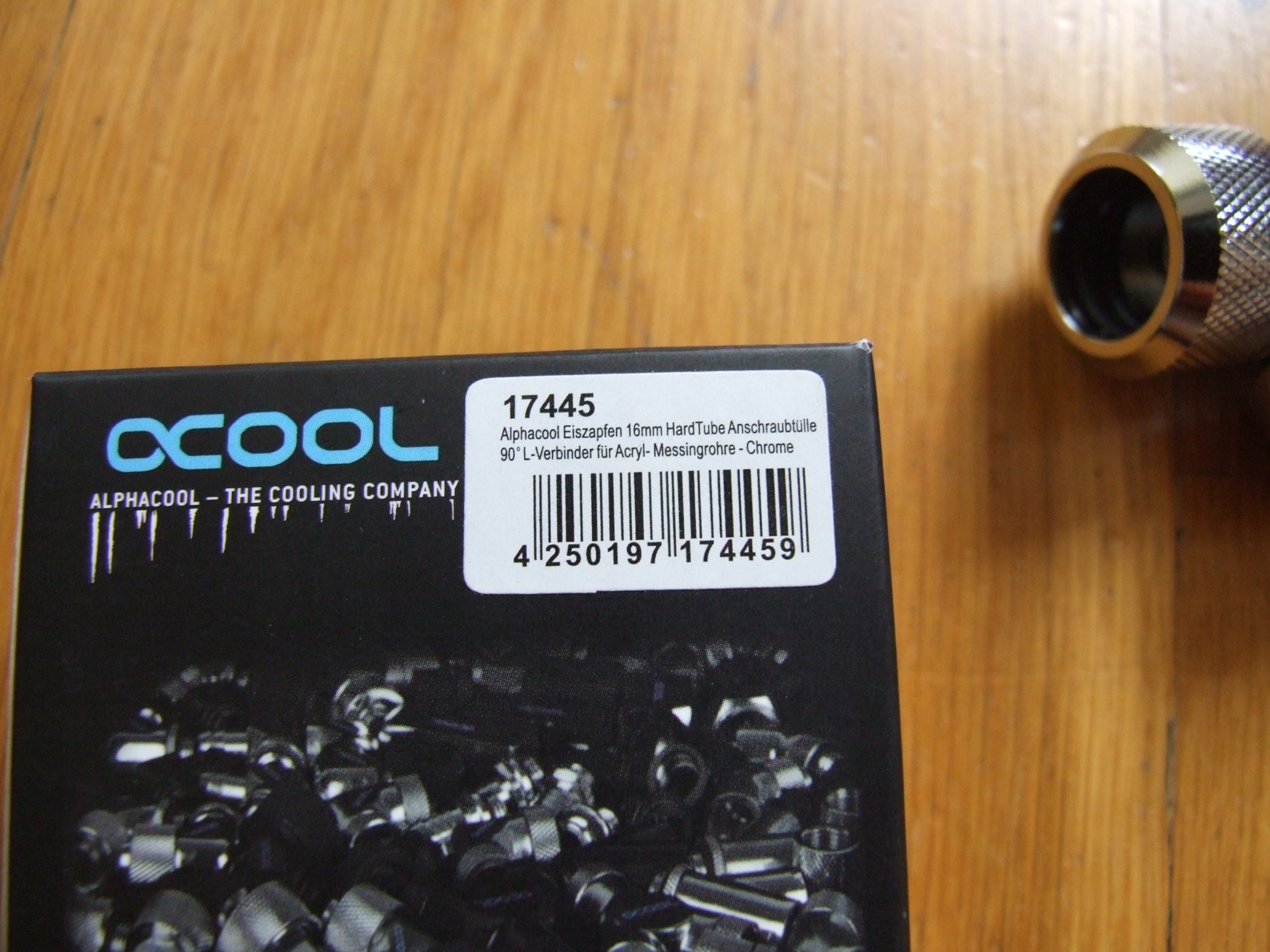 Lidhës kompresimi për tuba të fortë Alphacool Eiszapfen 90°, 16mm, krom