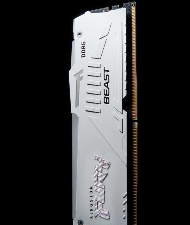 Оперативна меморија Kingston Fury Beast White RGB 32GB DDR5 6000 CL40