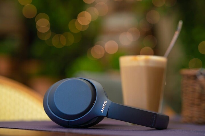 Kufje Sony WH-1000XM4, model 2020, të kaltra