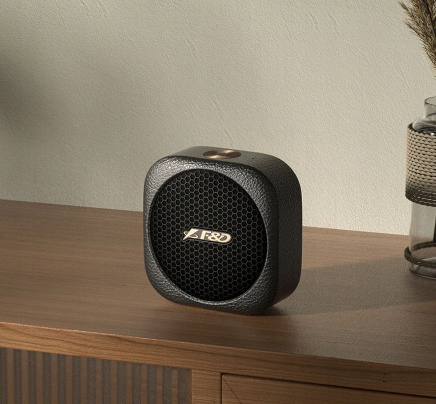 Блуetooth звучник Fenda RW10, 7W, батерија до 10 часа, црн