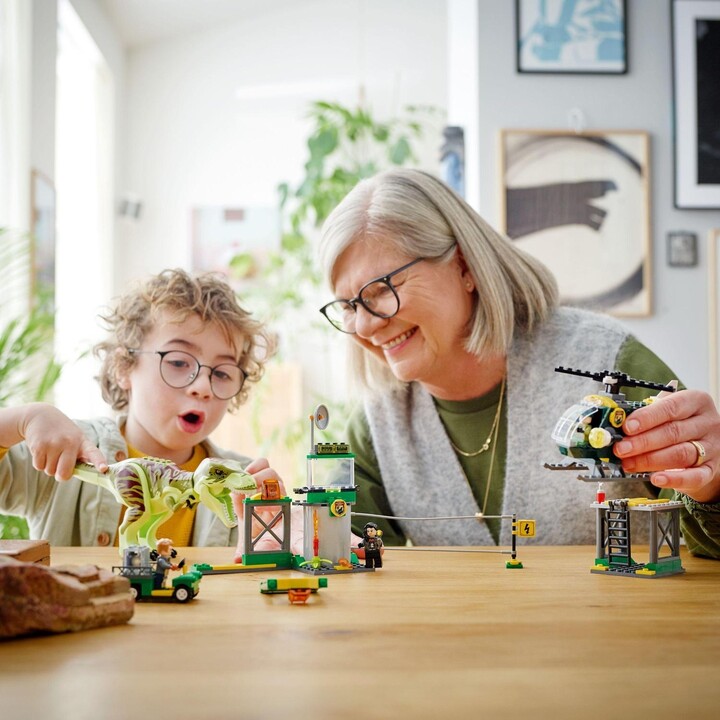 Set lodër LEGO® Jurassic World ™ 76944 T-rex Escape, 140 pjesë