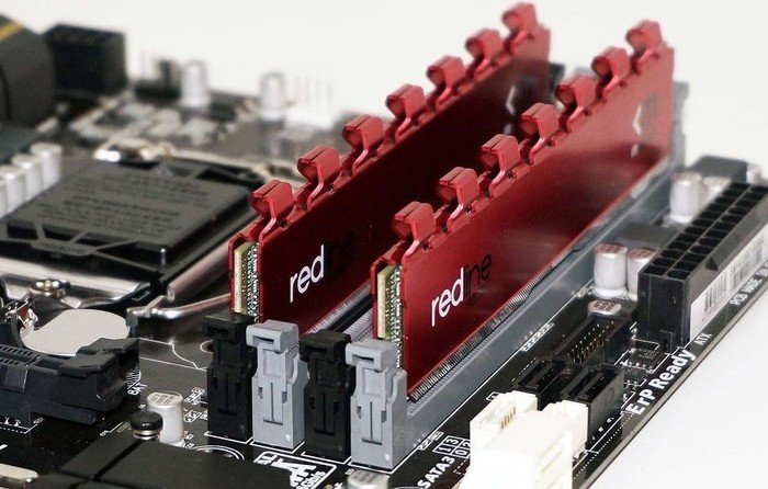 Memorie Mushkin Redline, DDR4, 32 GB, 2800 MHz, CL17, MRA4U280HHHH16GX2