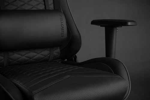 Karrige SENSE7 Spellcaster, e zezë