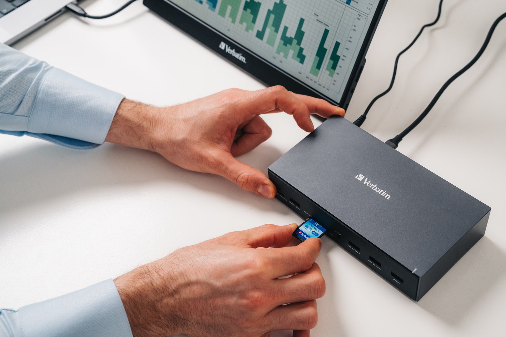 Stacion docking Verbatim USB-C Pro, 17 porte, i hirtë