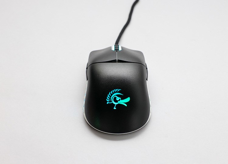 Maus gaming Ducky Feather ARGB DMFE20O-OAAPA7B, 65g, sensor optik PixArt, i zi