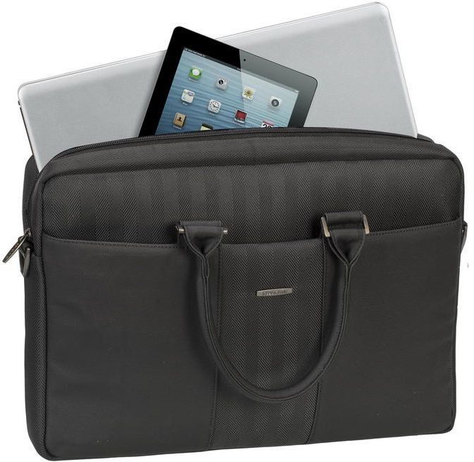 Çantë për laptop Rivacase 8135, për 39,6 cm (15,6”) me xhepa dhe material poliester / PU, e zezë