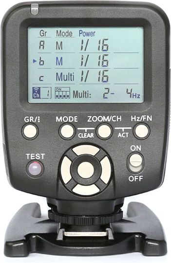 Radio trigger për blic Yongnuo YN-560-TXII, 2.4GHz, për Nikon i-TTL, i zi