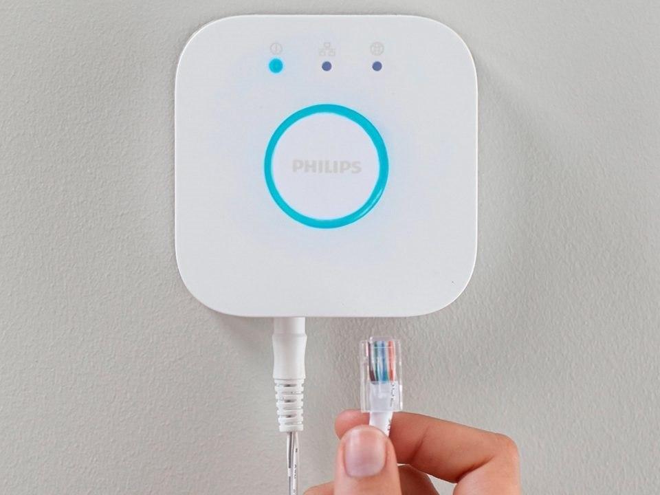 Qendër ndriçimi Philips Hue Bridge, Zigbee, kontroll përmes aplikacionit, e bardhë