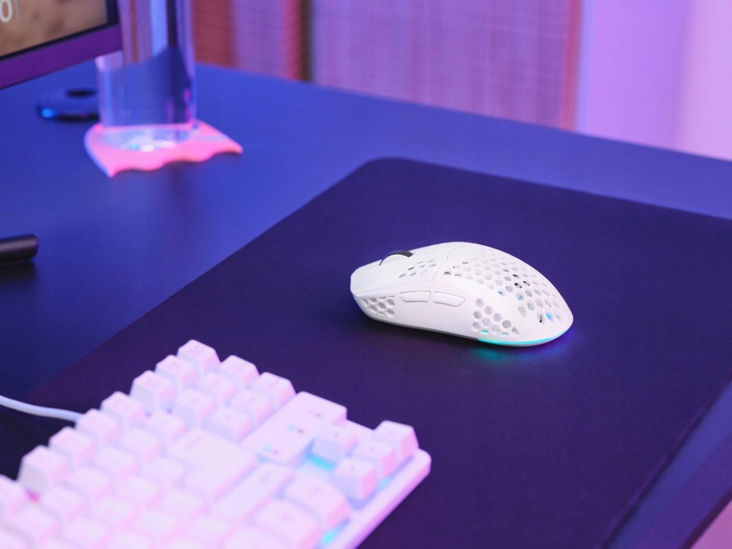 Maus gaming Trust GXT 929 Helox, pa tela, 4800 DPI, i zi
