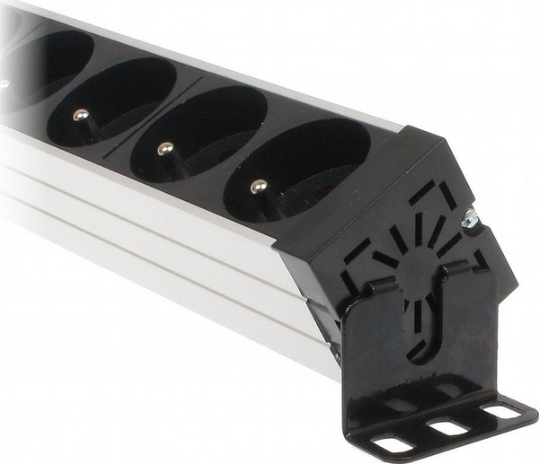 Prizë rryme rack Delta PD-7K, 19", 7x CEE 7/5, 1U