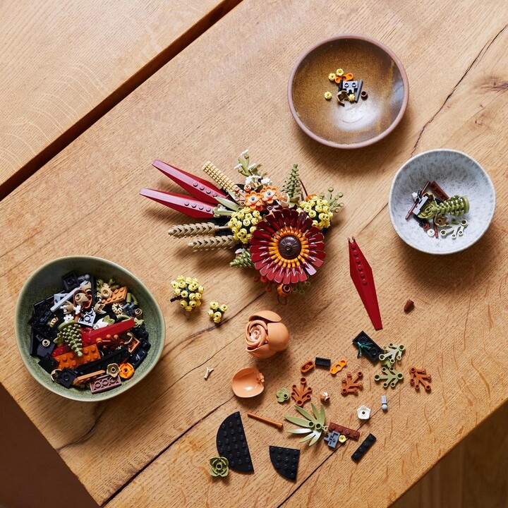Set LEGO® Icons 10314 Dried flower decoration, 812 pjesë