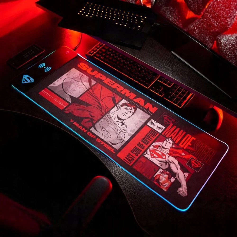 Mousepad me karikues wireless Numskull Power Idolz Superman, 30 x 80 cm, 15W, RGB, shumëngjyrësh