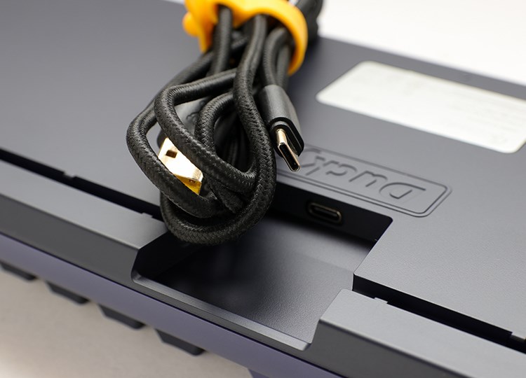 Tastierë lojërash Ducky One 3 TKL, Cherry MX Blue, RGB LED, e kaltër