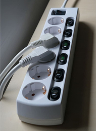 Shirit rryme Brennenstuhl Socket Line, 6 prizë, kabllo 2 m, i bardhë