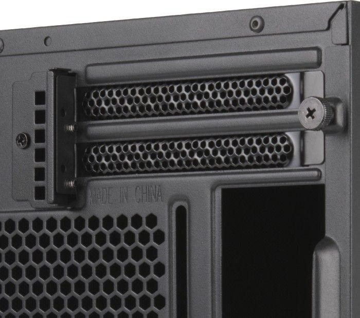 Kasë SilverStone Sugo 16, e zezë, Small Form Factor