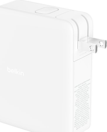 Karikues muri Belkin BoostCharge Pro, 140W, 4 porta 3x USB C 1x USB A, i bardhë