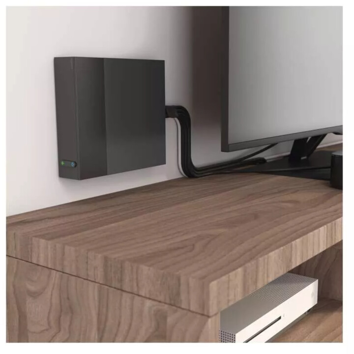 Mbrojtës për shkarkesa elektrike Legrand, 8 priza, 2m, i zi