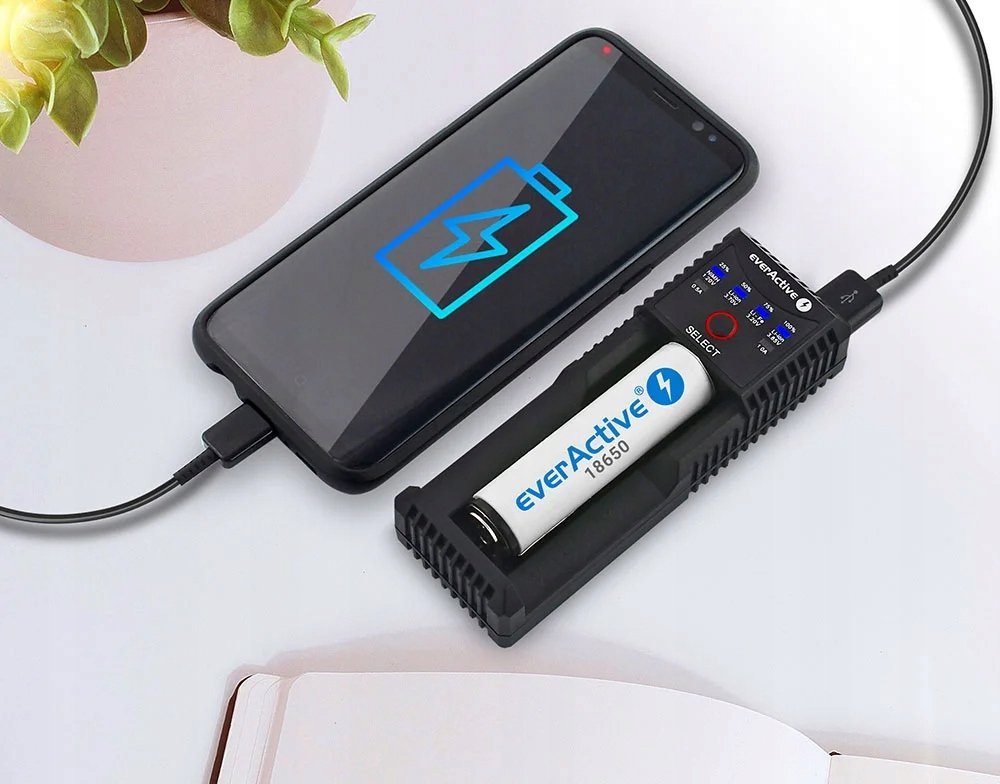 Karikues baterish EverActive UC-100C, Li-ion dhe Ni-MH, funksion power bank, i zi