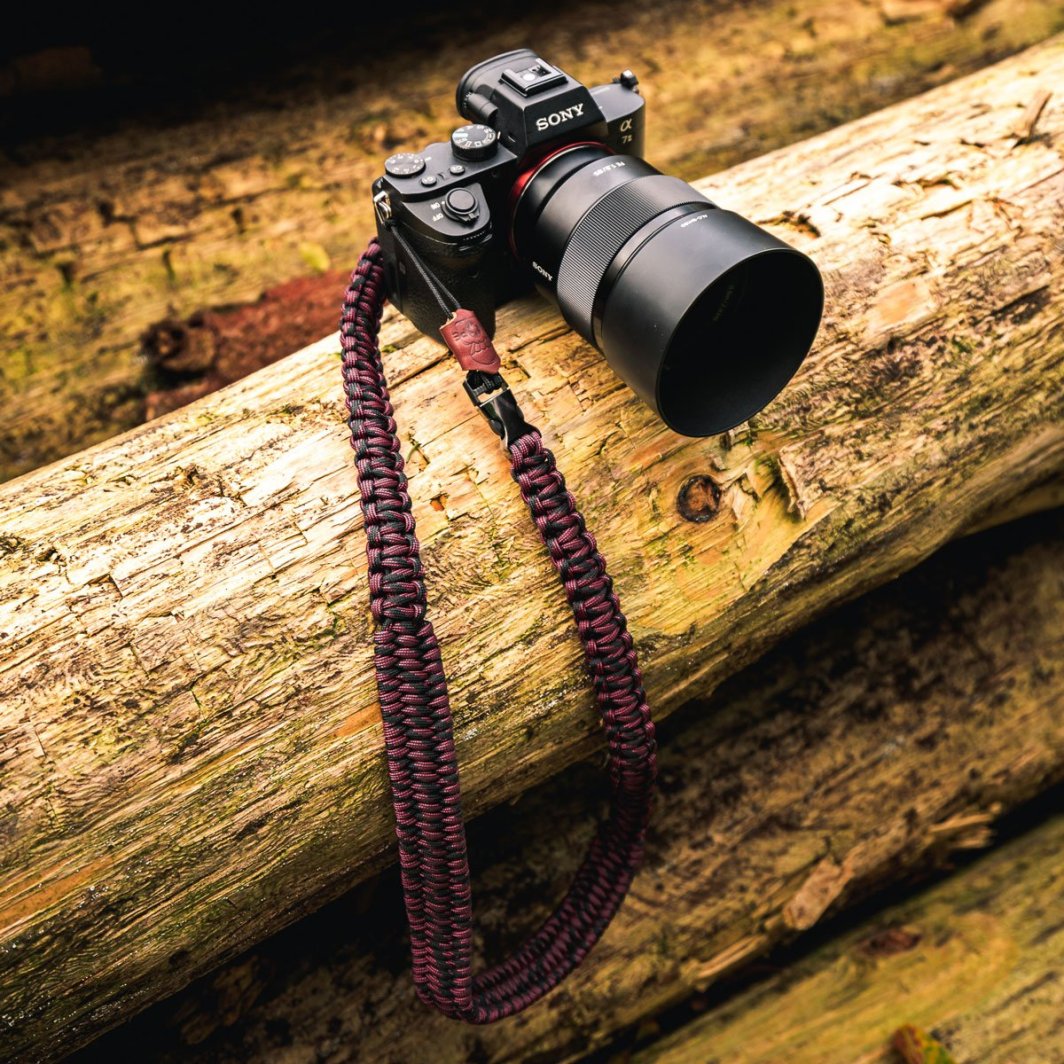 Rrip për kamerë C-Rope Traveler, najlon, i rregullueshëm 140 cm, i zi me të kuqe