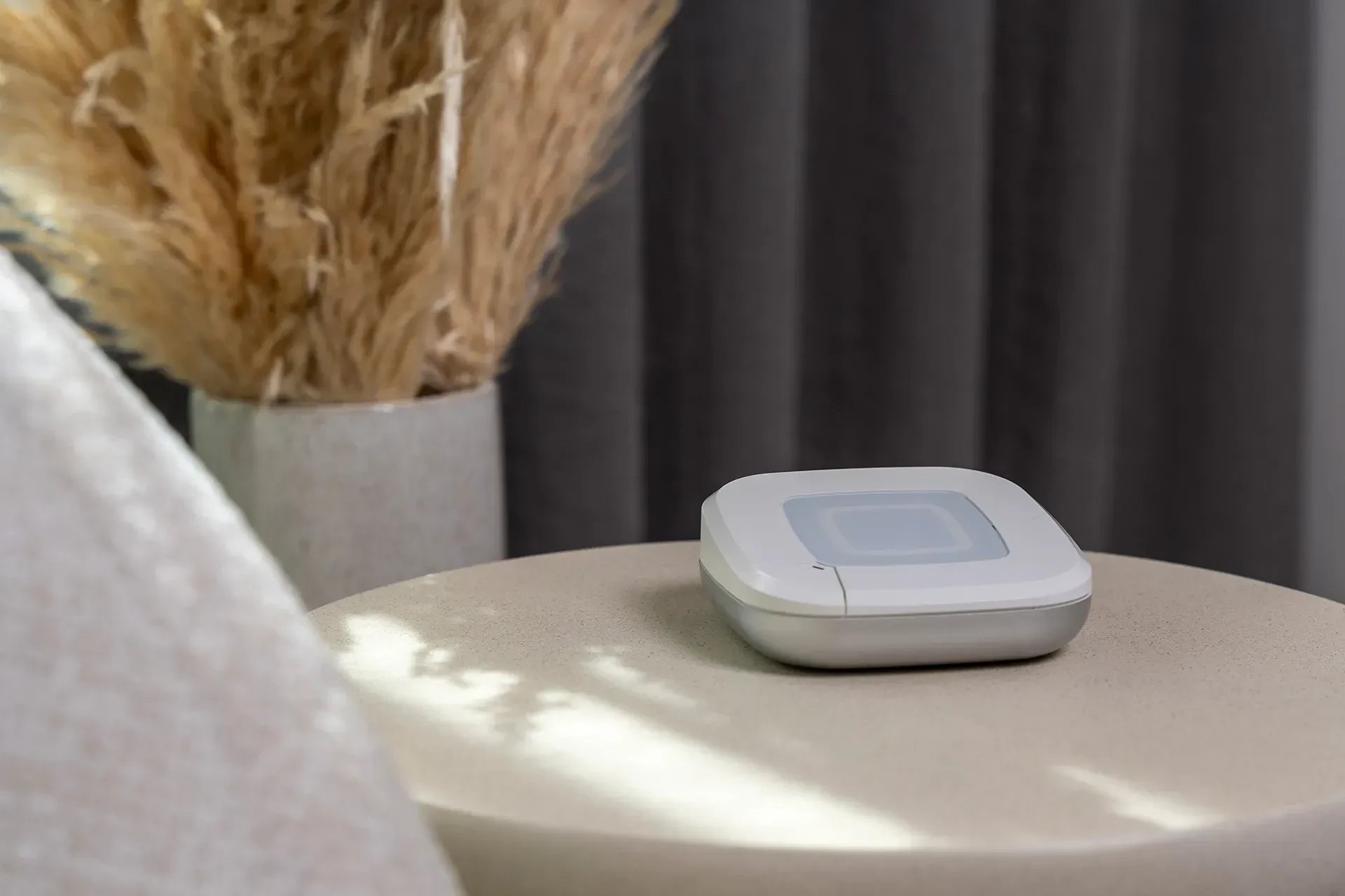 Паметна домашна пристапна точка Homematic IP Access Point 2, контрола преку апликација, поддршка за гласовни команди, бела