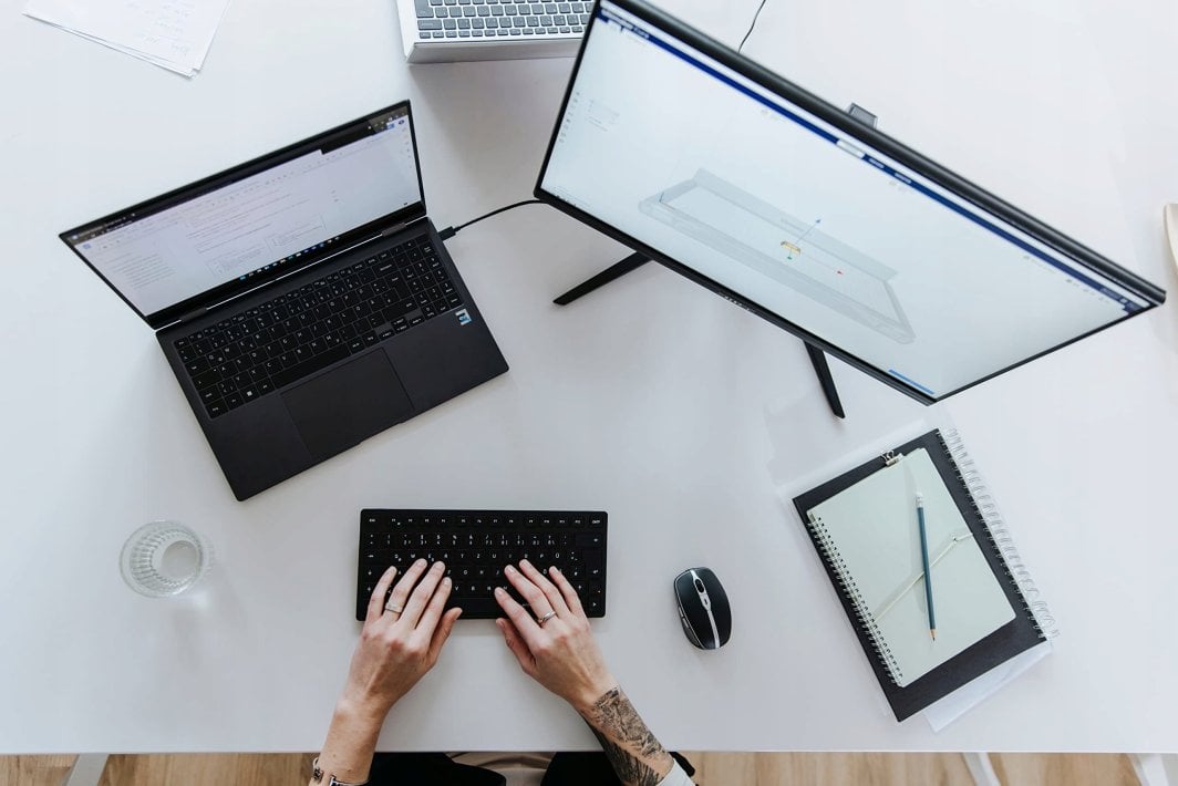 Tastierë Cherry, wireless, UK, e zezë