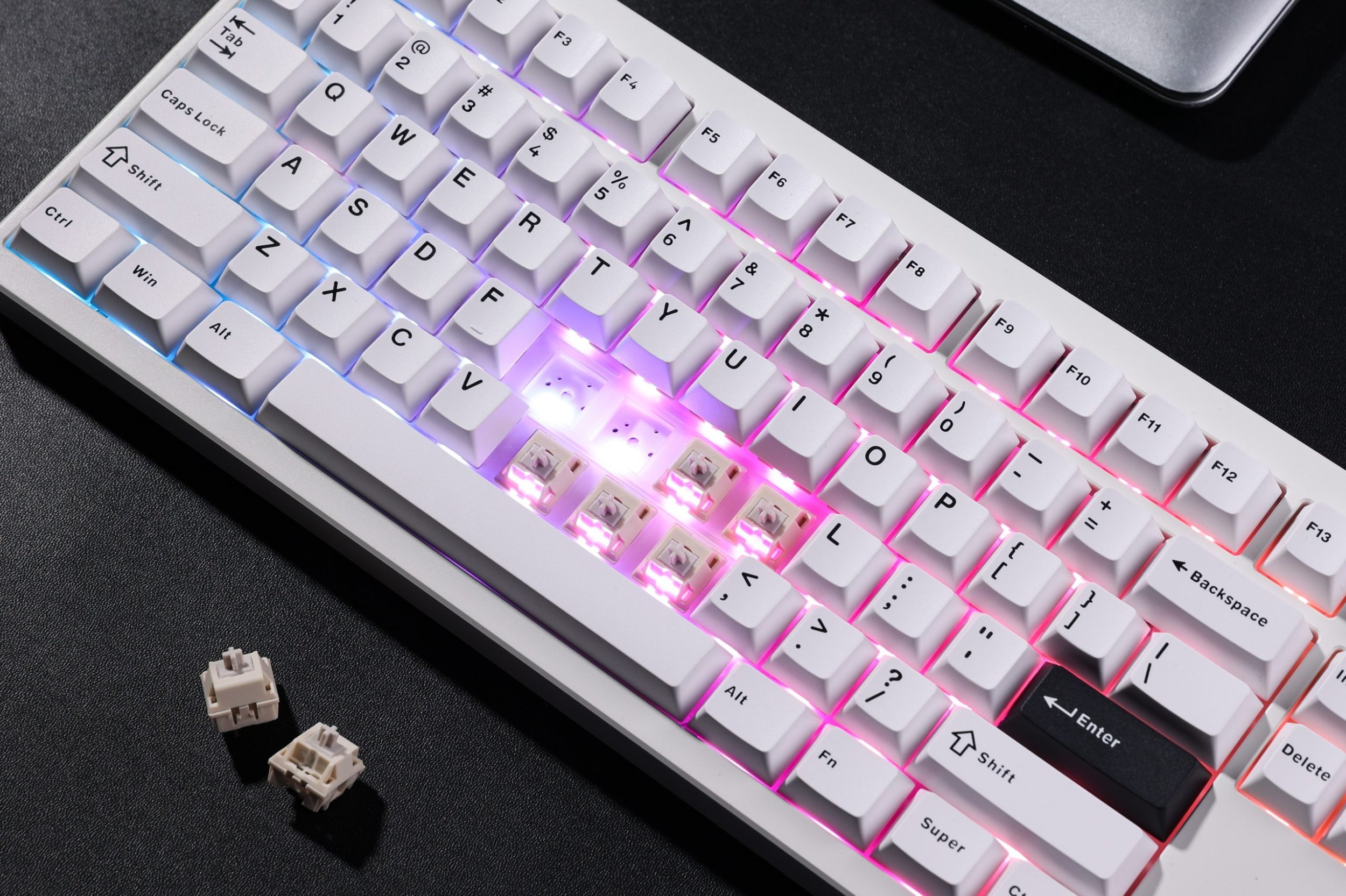 Tastierë gaming MCHOSE GX87 Ultra, mekanike wireless, TKL, e bardhë