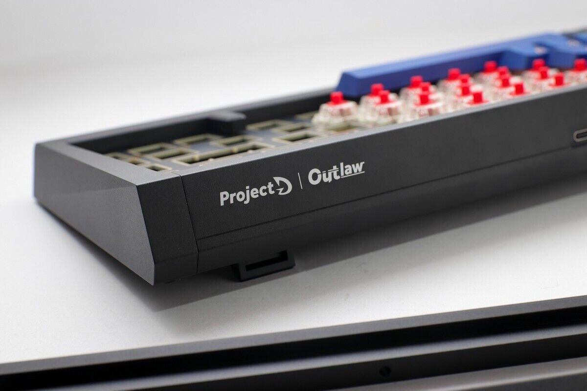 Tastierë mekanike Ducky Project D Outlaw65 Barebone, 65%, RGB, e zezë