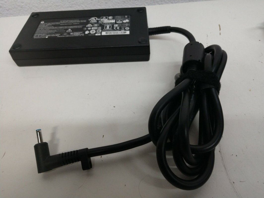 Karikues laptopi HP 200W Smart AC Adapter, origjinal, i zi