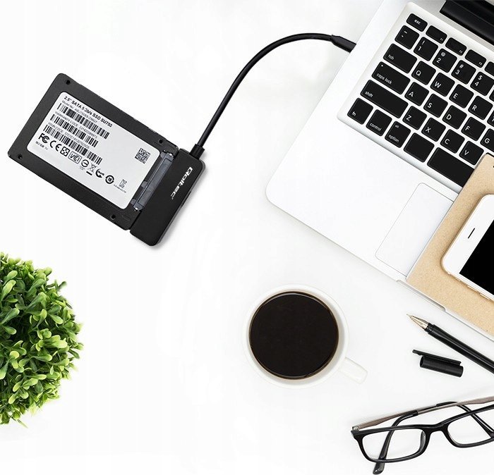 Adapter kabllo Qoltec SATA në USB C, për SSD HDD 2.5", 5 Gb/s, 2TB, i zi