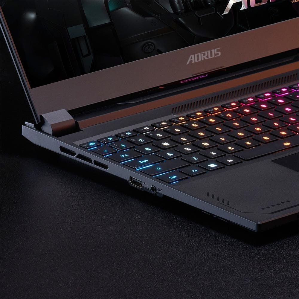 Лаптоп Gigabyte Aorus 15X ASF, Intel Core i7-13650HX, 16GB RAM, 1TB SSD, NVIDIA GeForce RTX 4070,темно сива боја