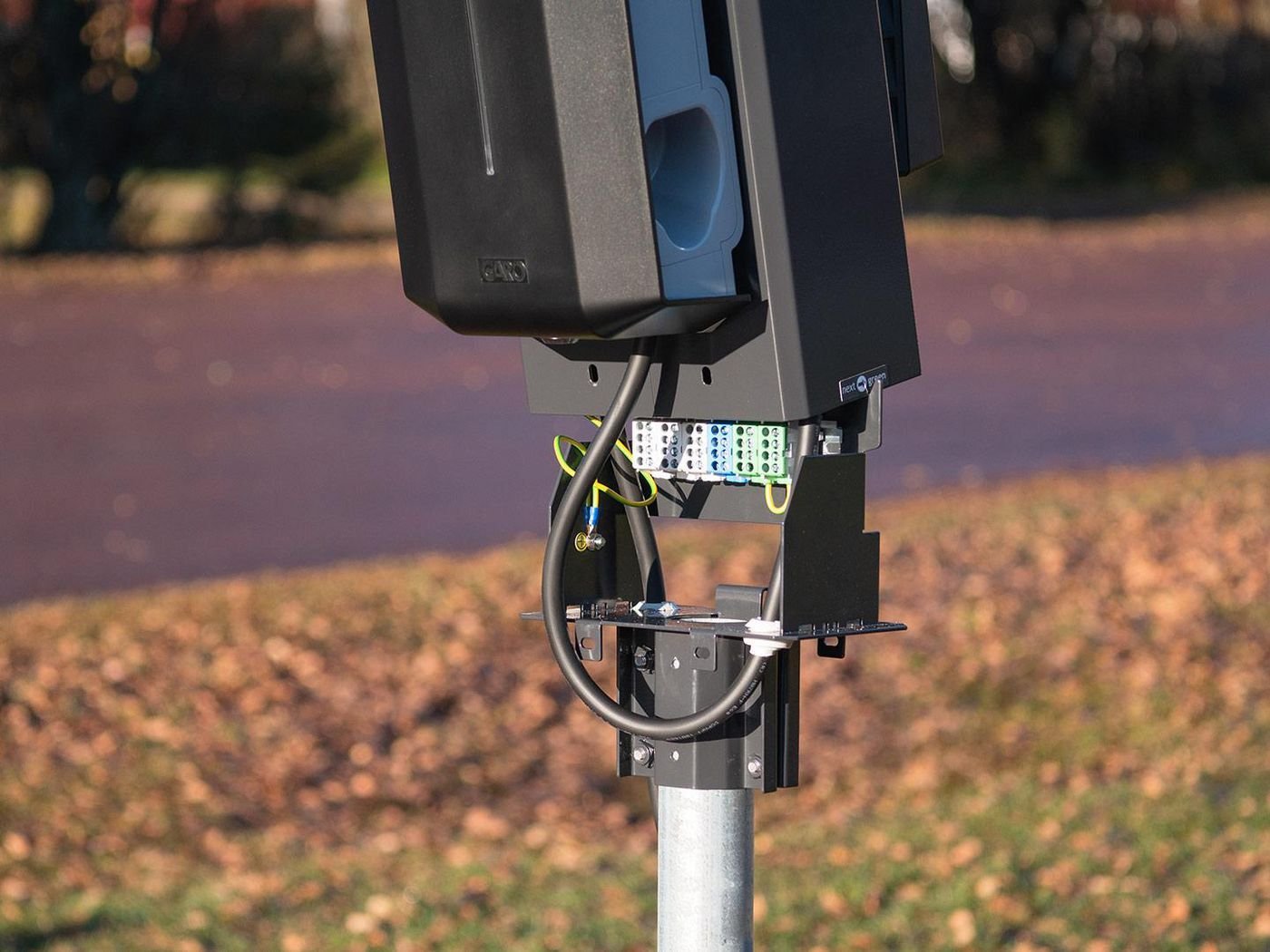 Kuti montimi për karikues elektrik Next Green Charging Box Mount Polebox, për shtyllë, për përdorim të jashtëm, gri