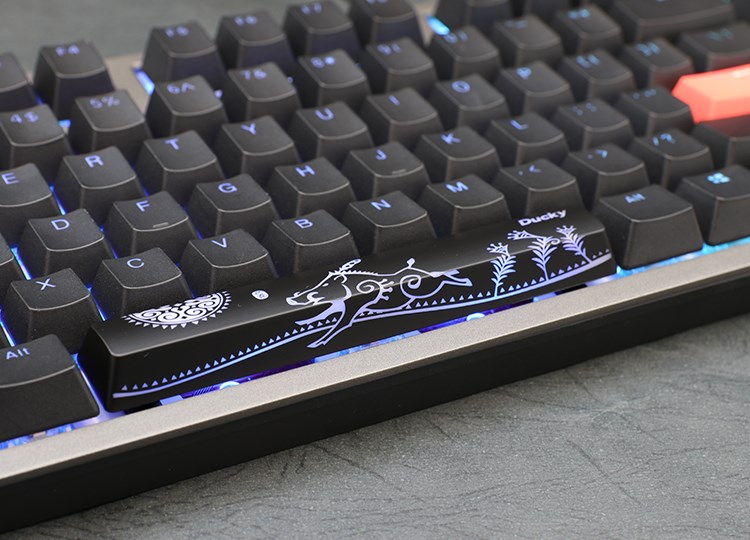 Tastierë Ducky Shine 7 PBT, Cherry MX Red, RGB, e zezë