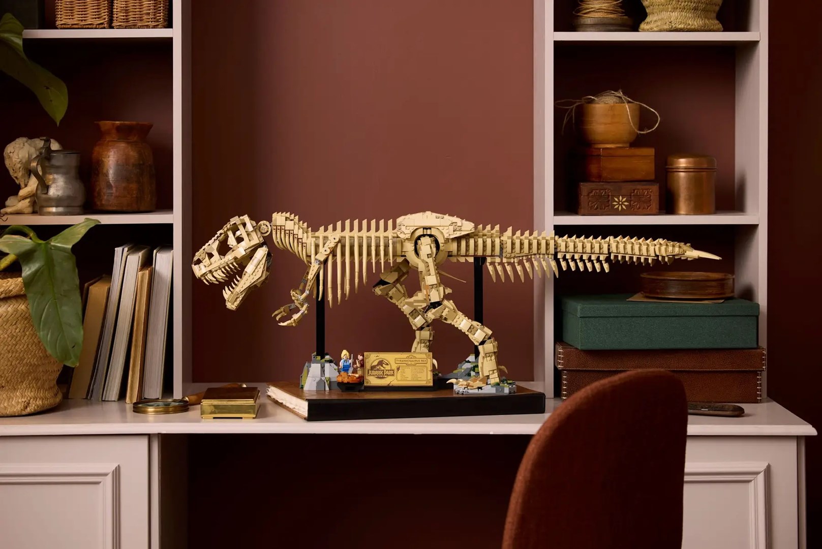 Set LEGO Dinosaur Fossils Tyrannosaurus Rex, model ndërtimi, dekor ekspozite, shumëngjyrësh