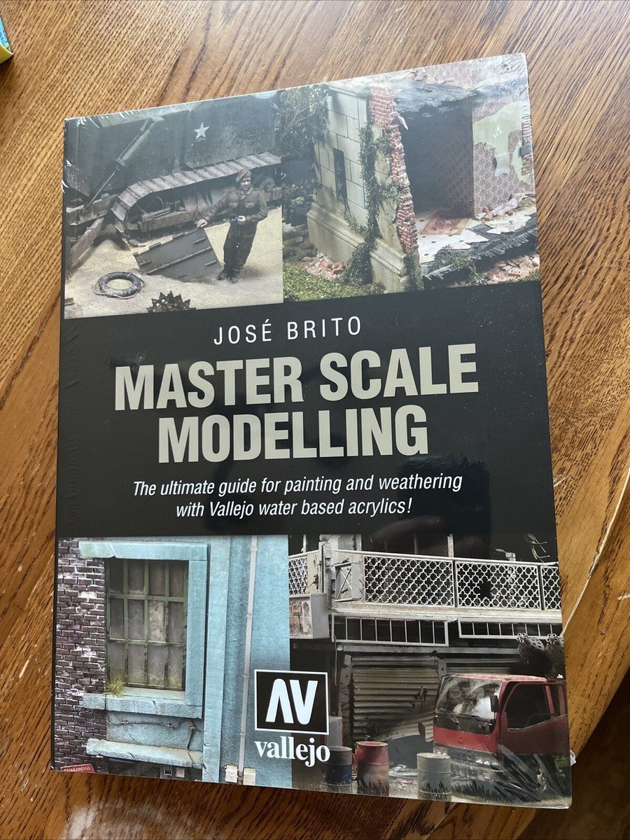 Libër José Brito Master Scale Modelling, 552 faqe, paperback, anglisht