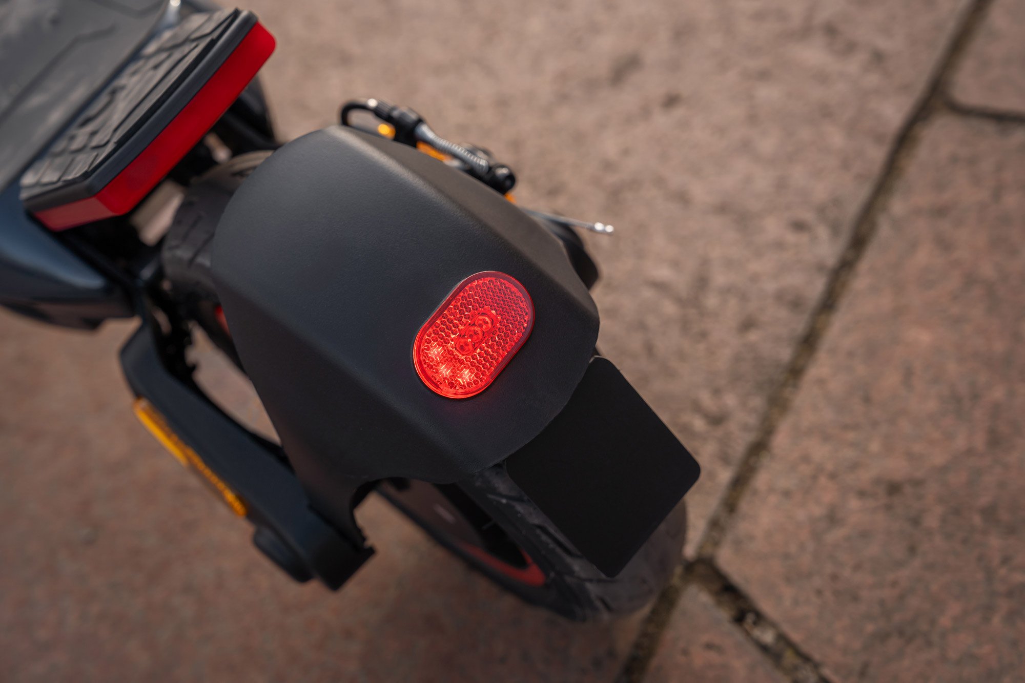 Trotinet elektrik Sencor Scooter S80, motor 500W, autonomi 60 km, i zi