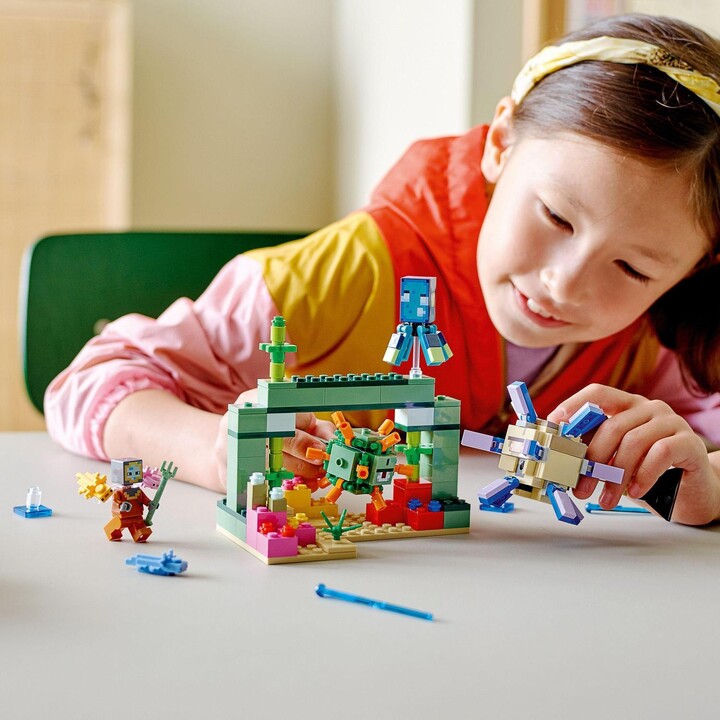 Set LEGO Minecraft 21180 The Guardian Battle