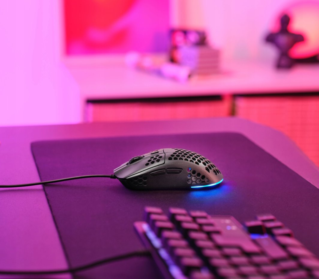 Maus gaming Trust GXT 928 Helox, 6400 DPI, RGB, i zi