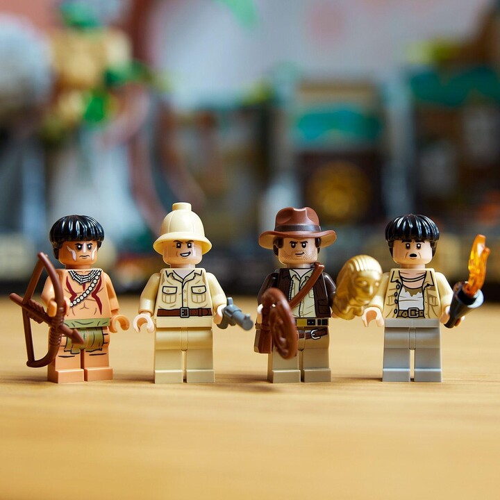 Set LEGO® Indiana Jones™ 77015 Temple of the Golden Idol