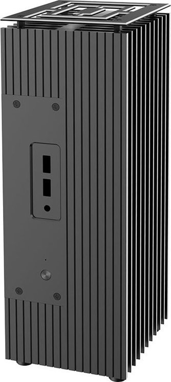 Kasë Akasa Turing AC Pro, NUC