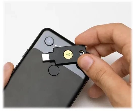 Çelës sigurie Yubico YubiKey 5C NFC, USB C, NFC, i zi