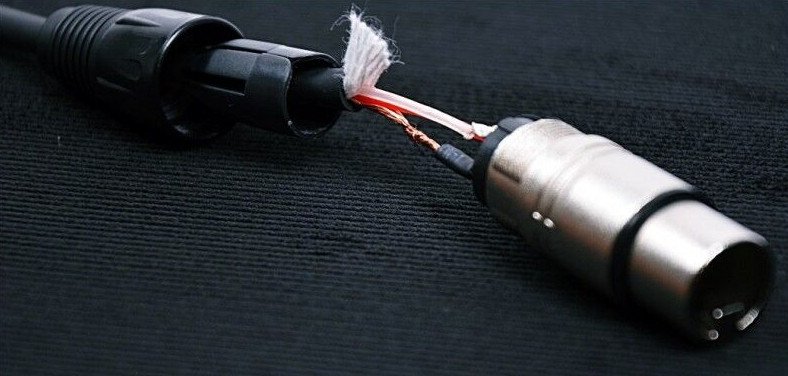 Kabllo mikrofoni CABLE4ME XLR në XLR, 6 m, e zezë