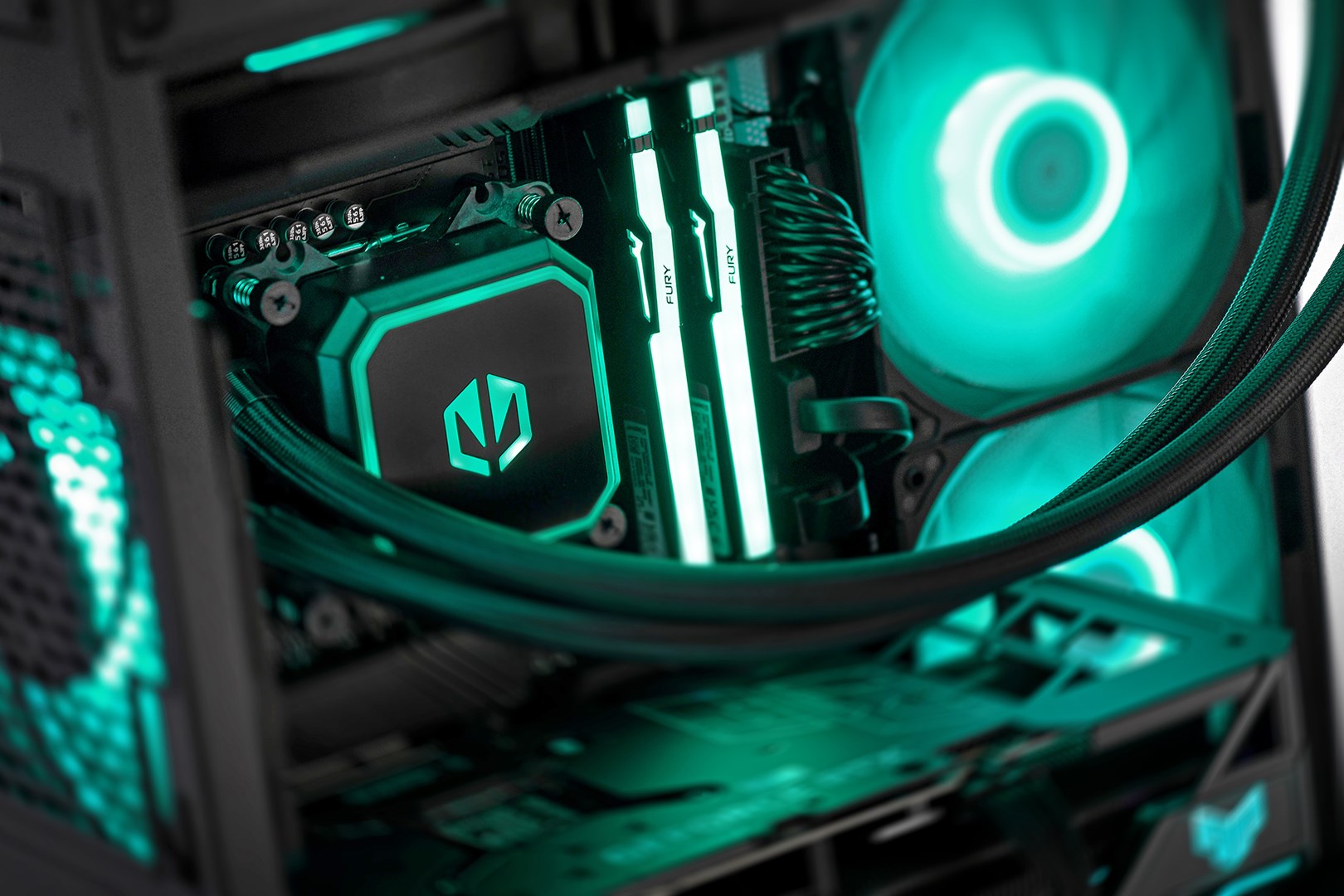 Kompjuter Actina 5901443383765, Intel Core i7-14700KF, 32GB RAM, 1TB SSD, NVIDIA GeForce RTX 4090, i zi