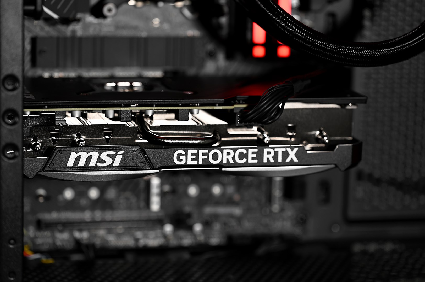 Kompjuter Actina, Ryzen 7 7800X3D, 32GB DDR5, 2TB SSD, RTX 4090, i zi