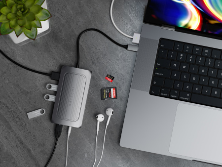 Përshtatës Satechi Aluminium USB4 Multiport 8K HDMI, i hirtë
