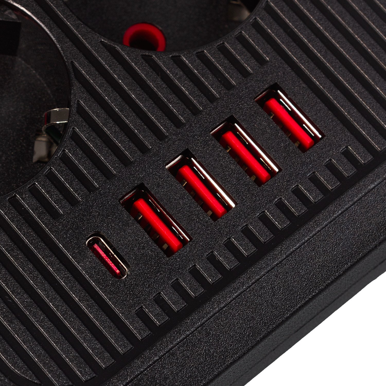 Prizë zgjatëse Maclean, 6 dalje, 4x USB, 110-240V, e bardhë