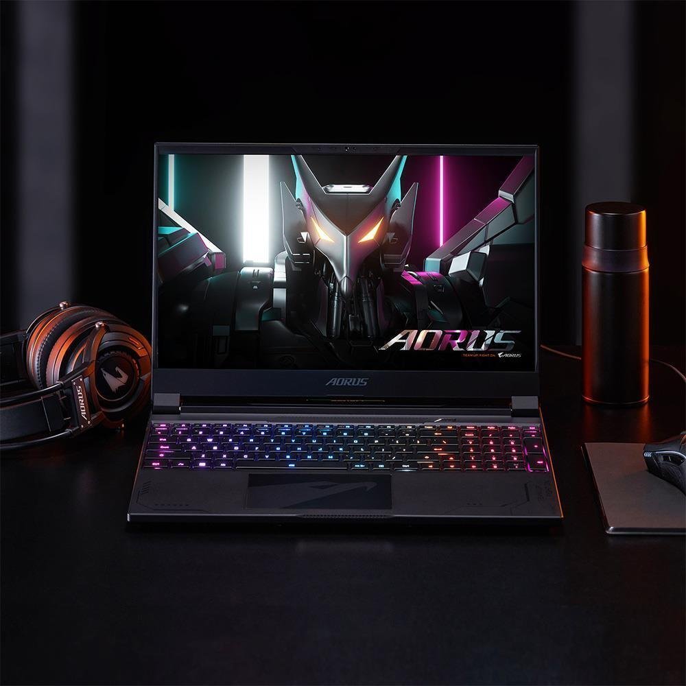 Лаптоп Gigabyte Aorus 15X ASF, Intel Core i7-13650HX, 16GB RAM, 1TB SSD, NVIDIA GeForce RTX 4070,темно сива боја