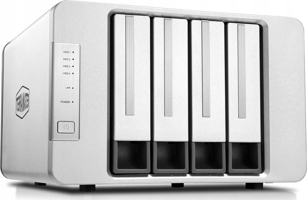 NAS TERRAMASTER F6-424, 6 slote, Quad Core, 8GB DDR5, pa disqe