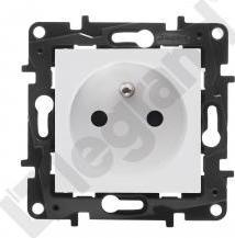 Prizë Legrand Niloe Step, 1x 2P+E, 16A 230V, e bardhë