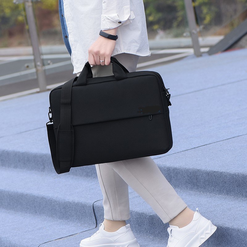 Çantë dore për laptop Addison 300215, 15.6", e zezë