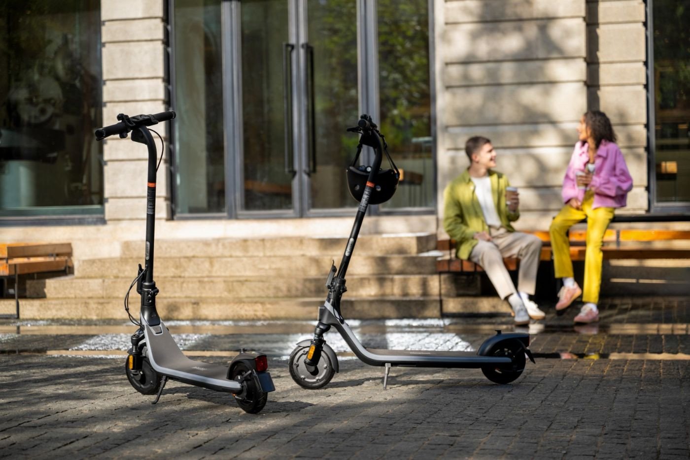 Trotinet elektrik Ninebot Segway KickScooter E2 D II, 450W, 25km autonomi, i zi